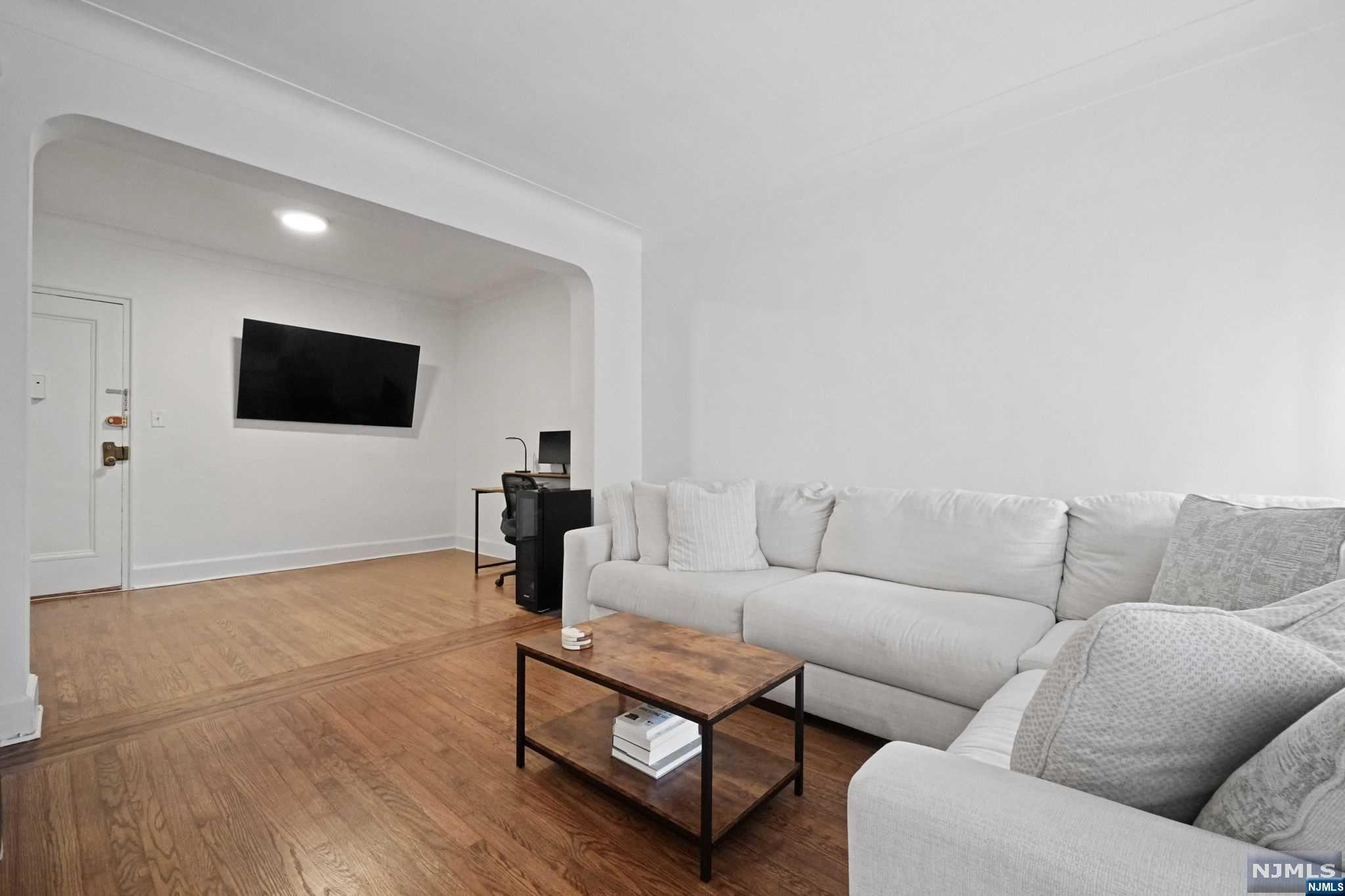 100 Prospect Avenue 2G