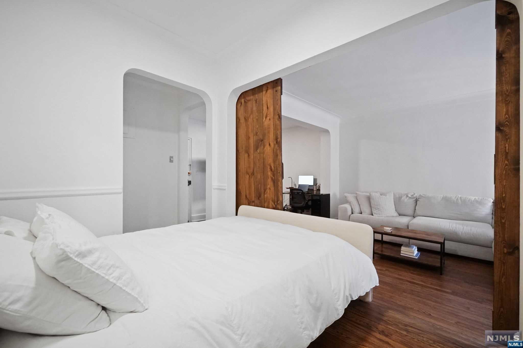 100 Prospect Avenue 2G