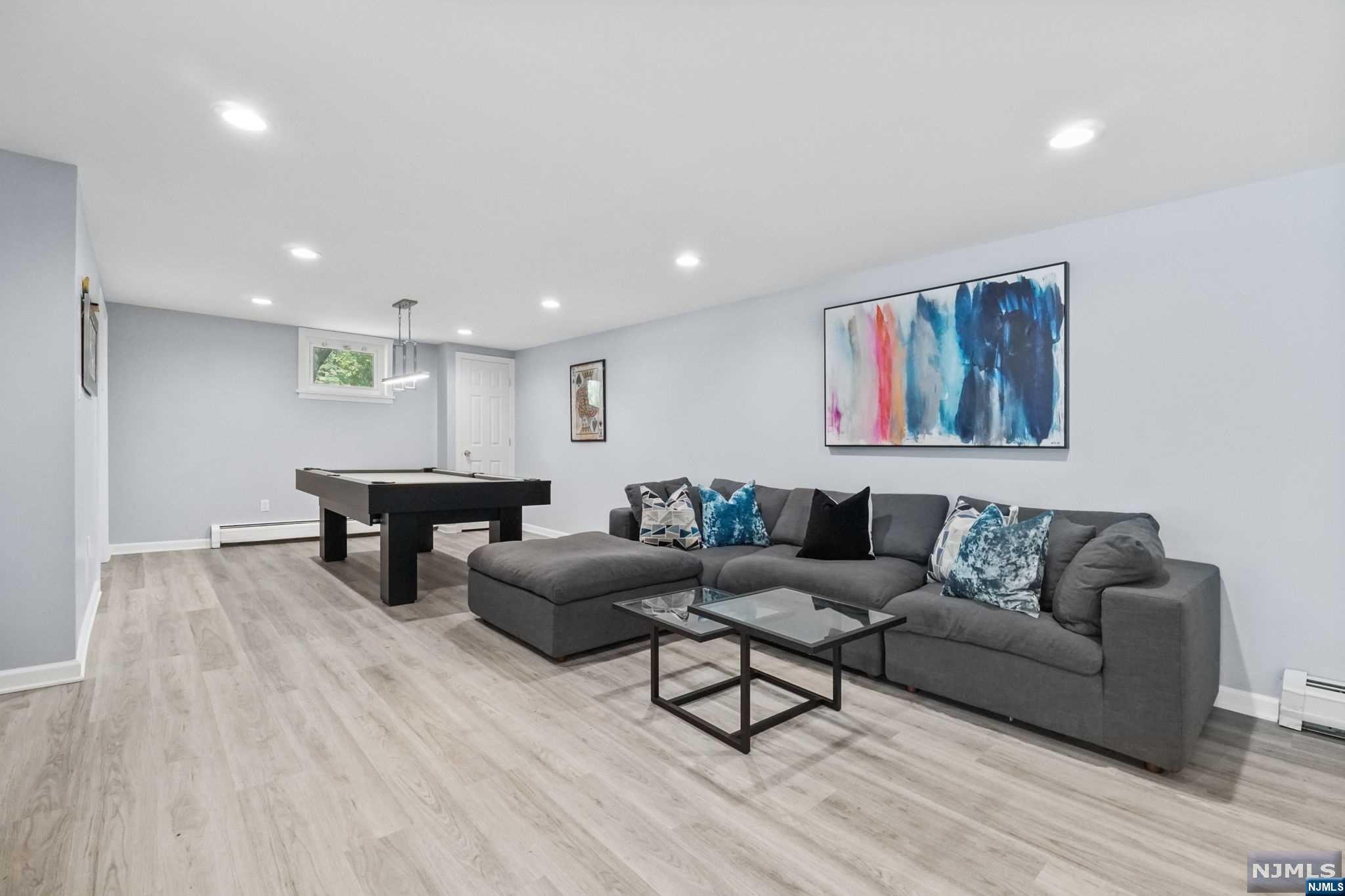 18 Stuyvesant Road