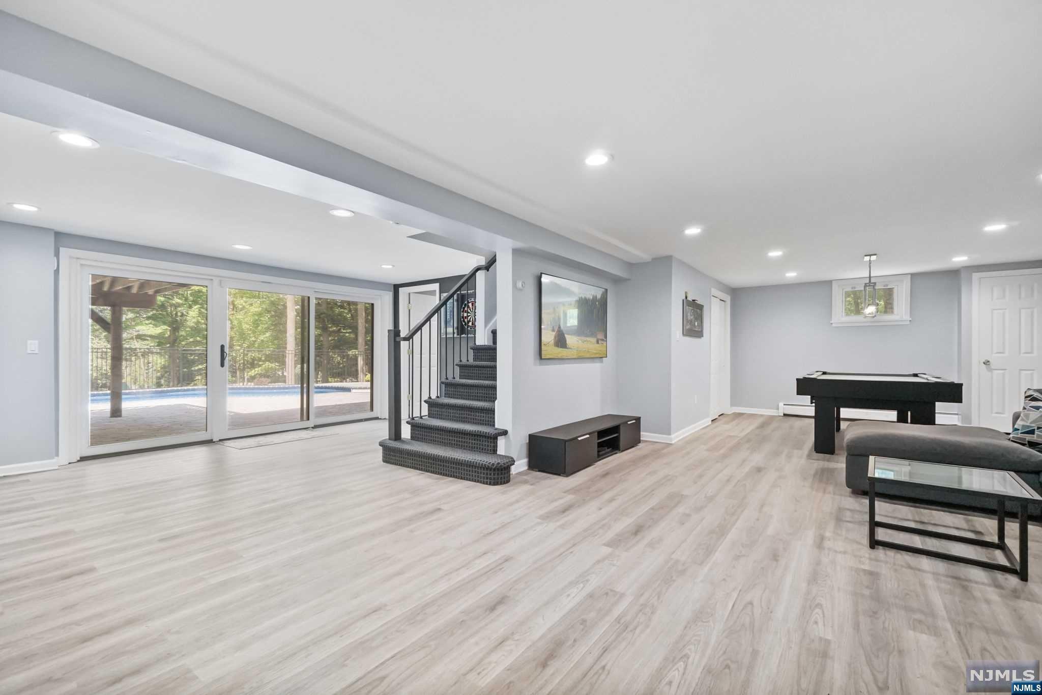 18 Stuyvesant Road