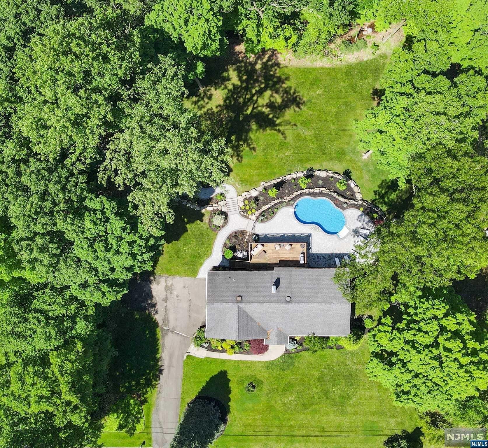 18 Stuyvesant Road