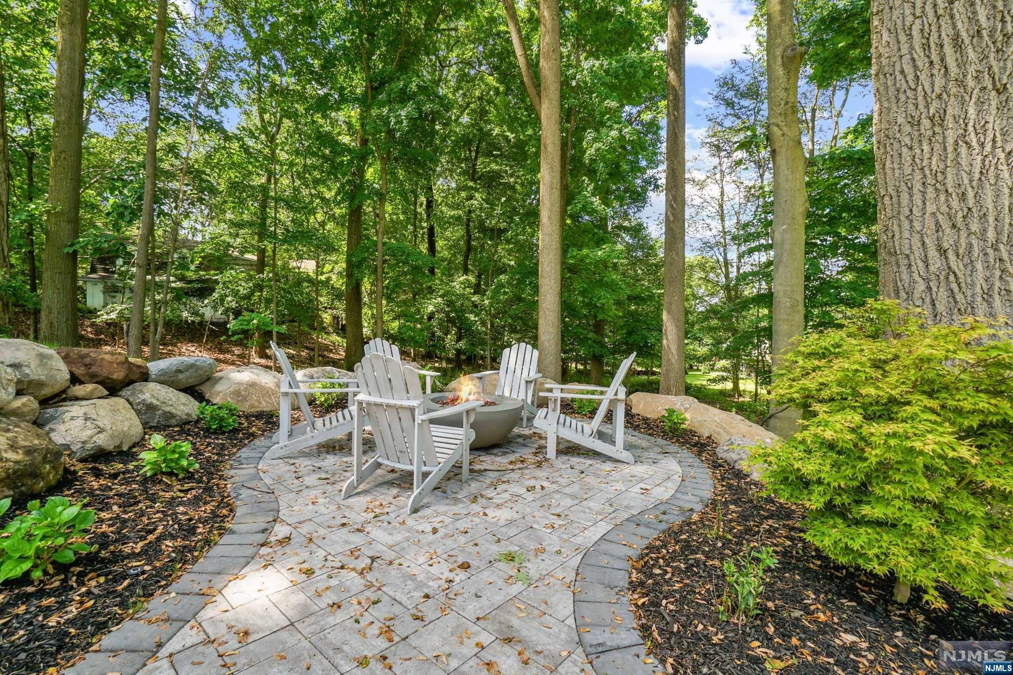 18 Stuyvesant Road