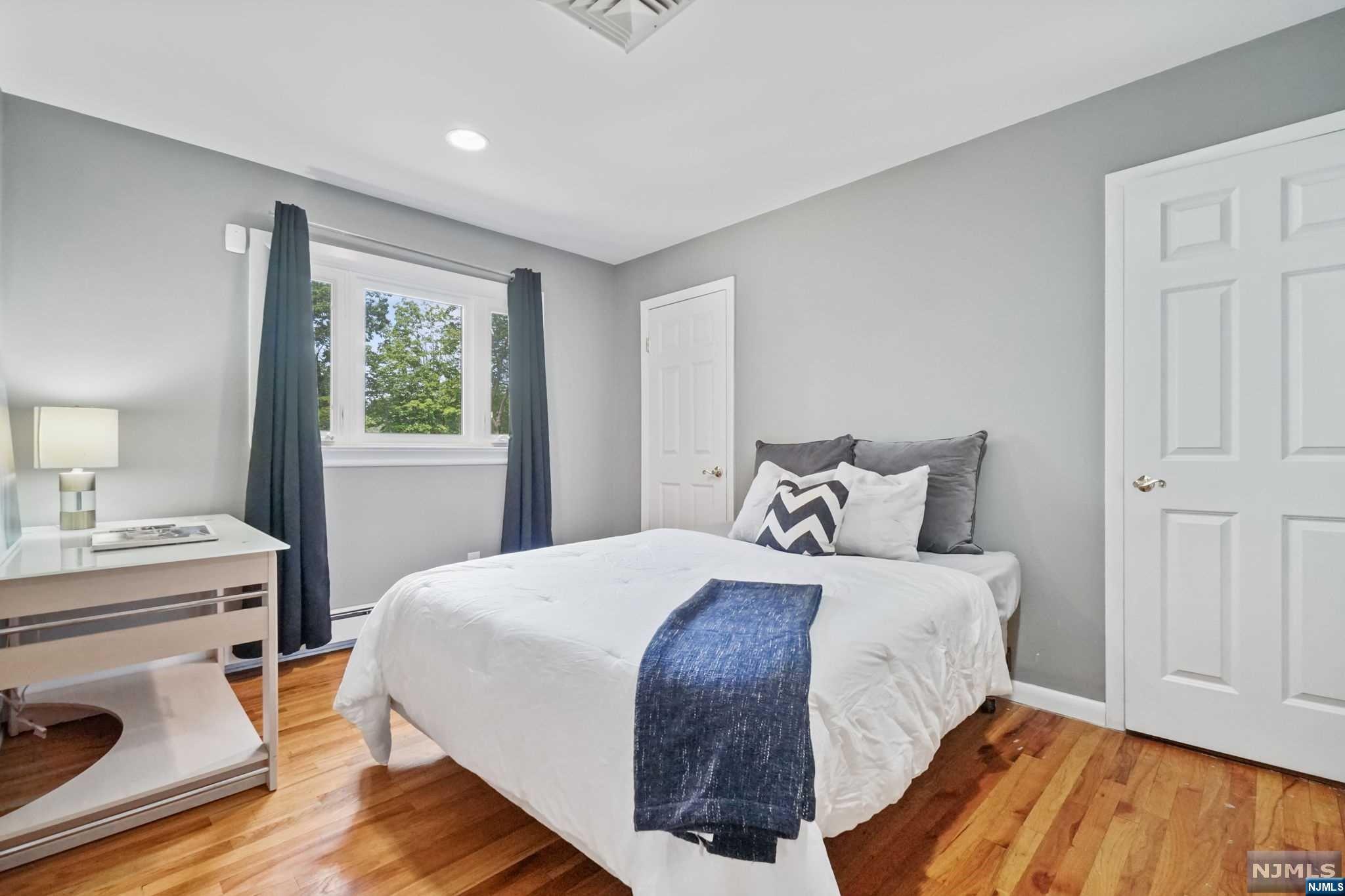 18 Stuyvesant Road