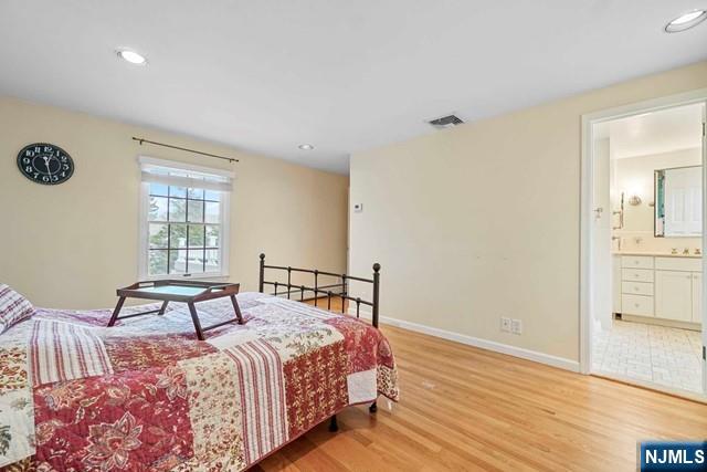 12 Lawrence Parkway