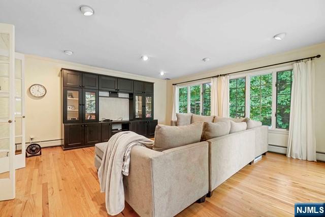 12 Lawrence Parkway