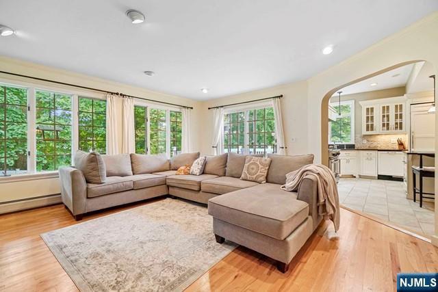 12 Lawrence Parkway