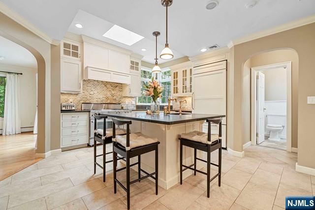 12 Lawrence Parkway