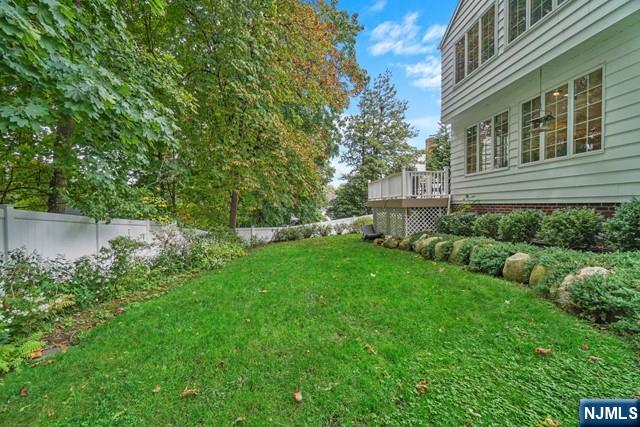 12 Lawrence Parkway