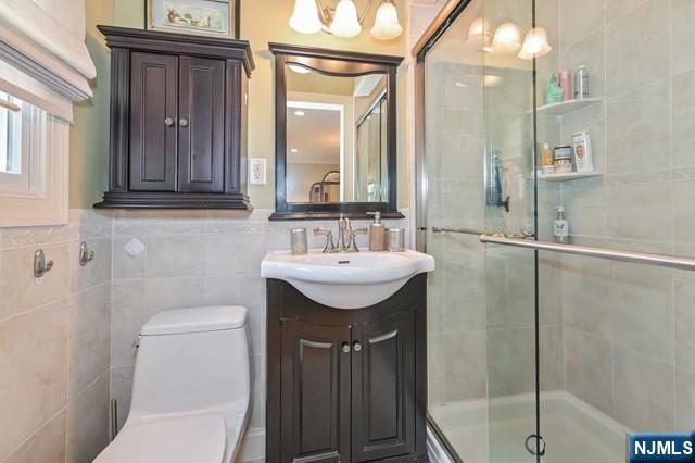 327 Beechwood Road
