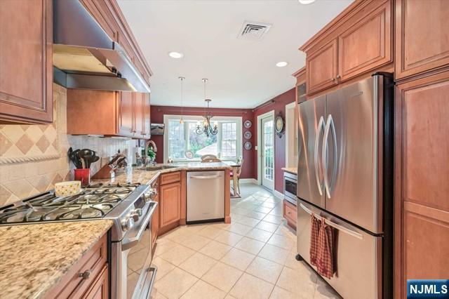 327 Beechwood Road