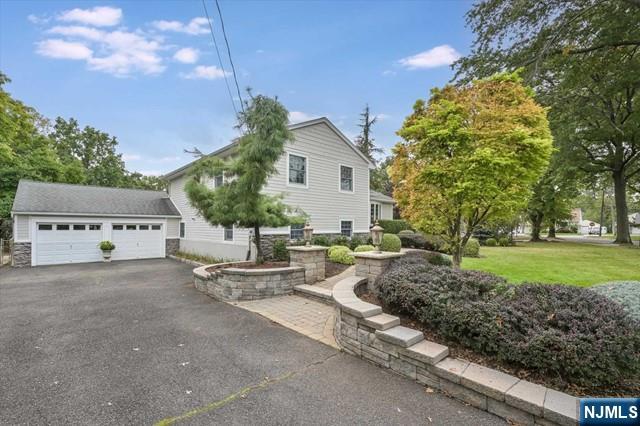 327 Beechwood Road