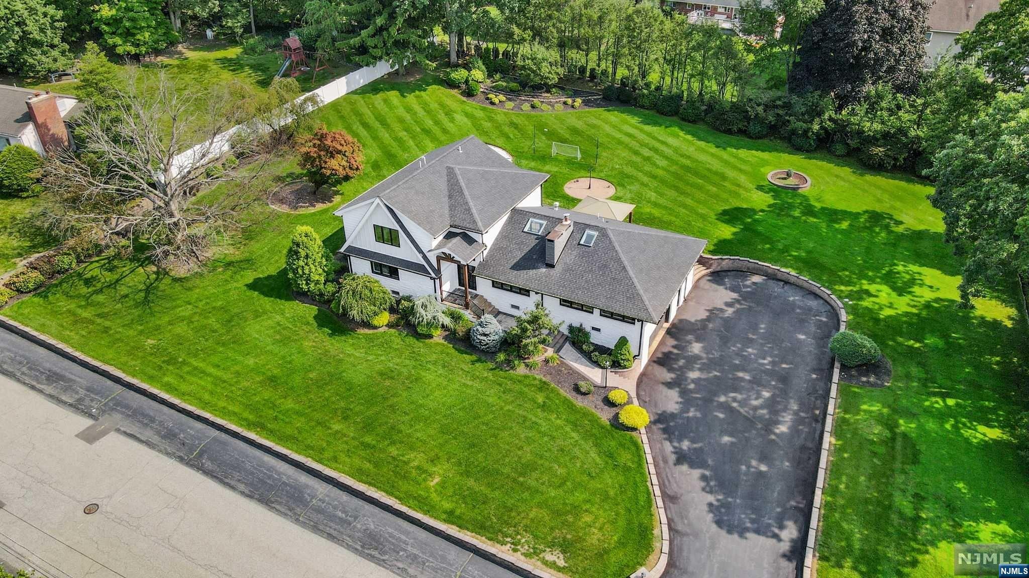 92 Surrey Drive