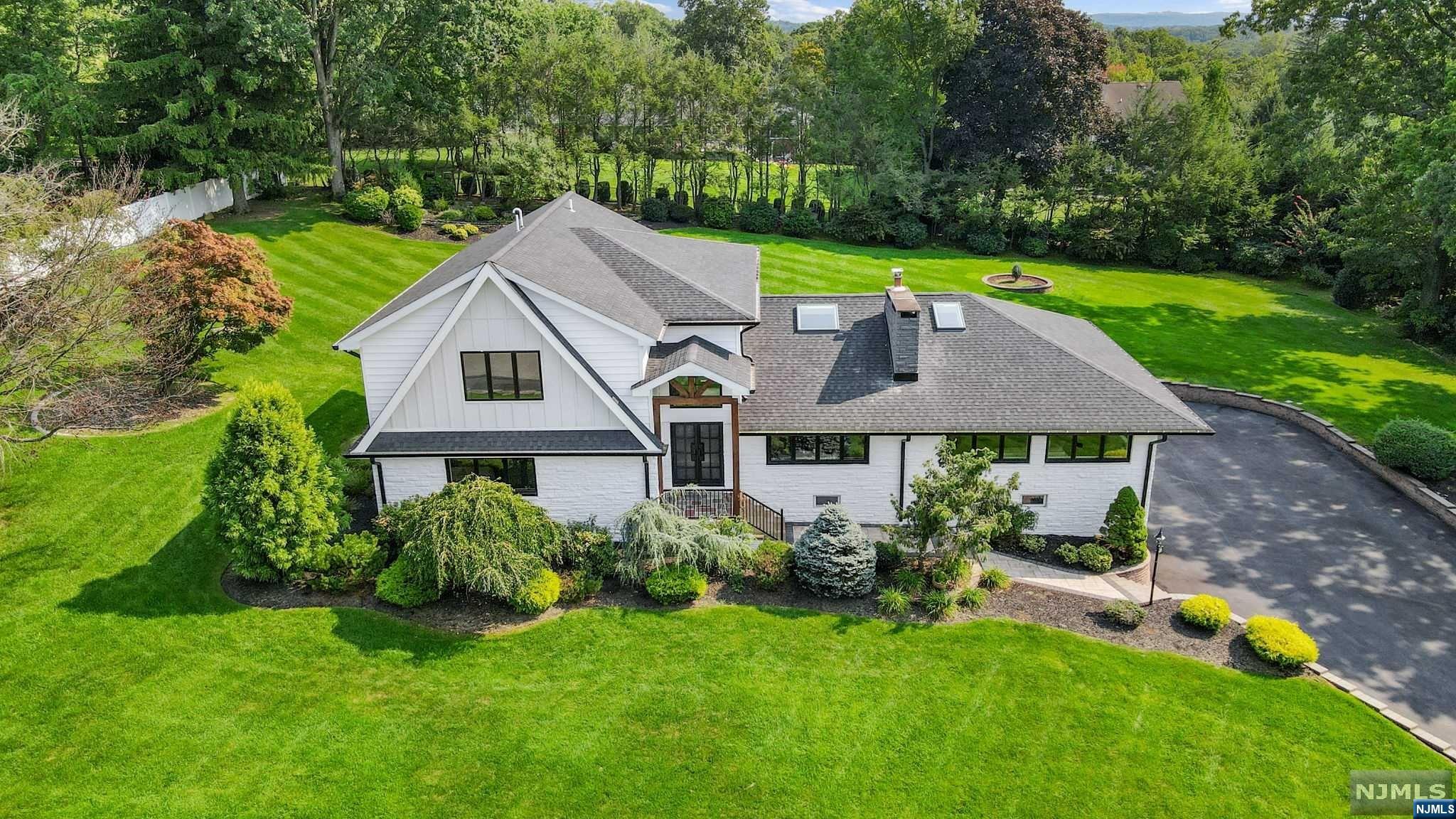 92 Surrey Drive