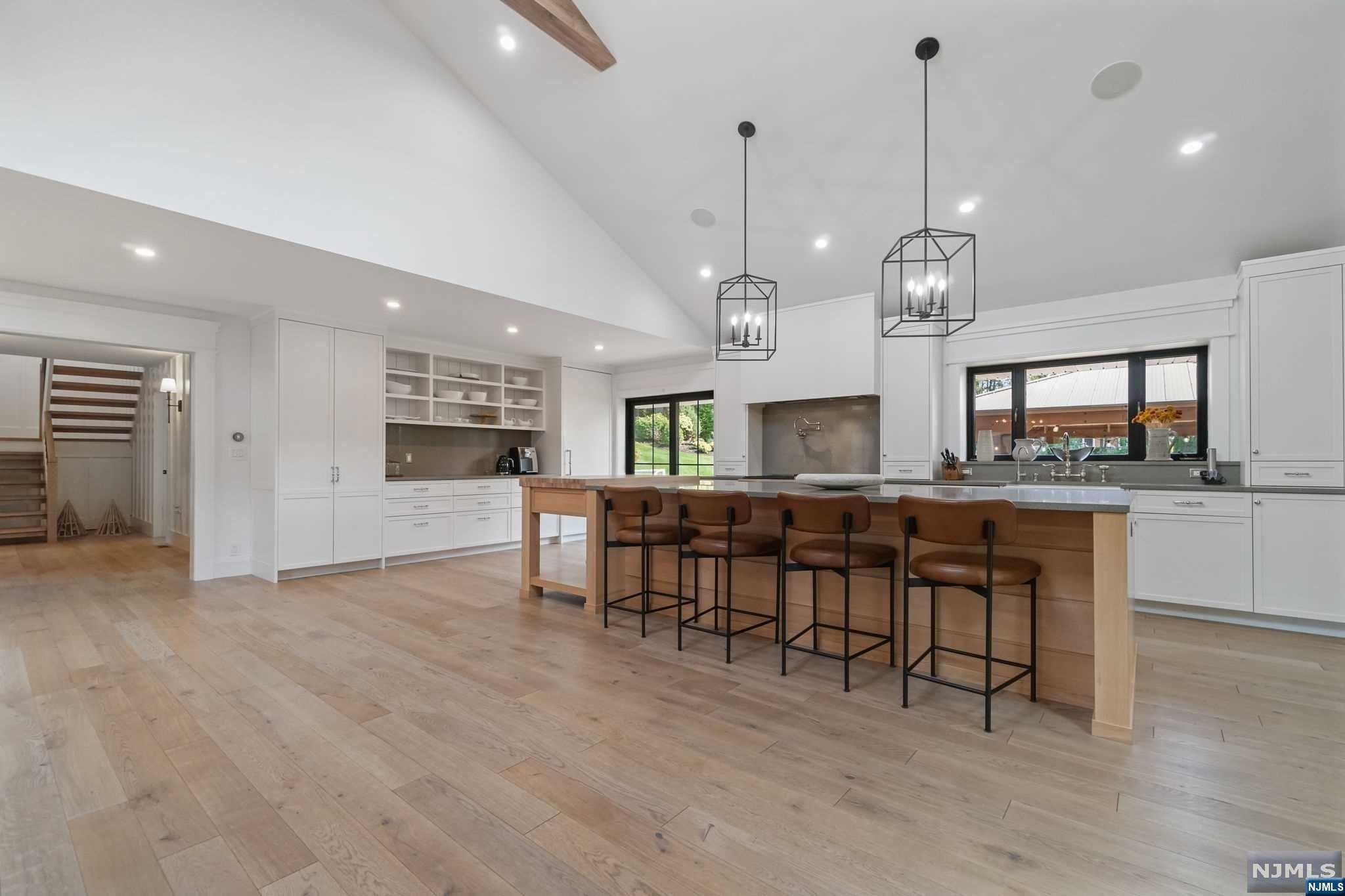 92 Surrey Drive