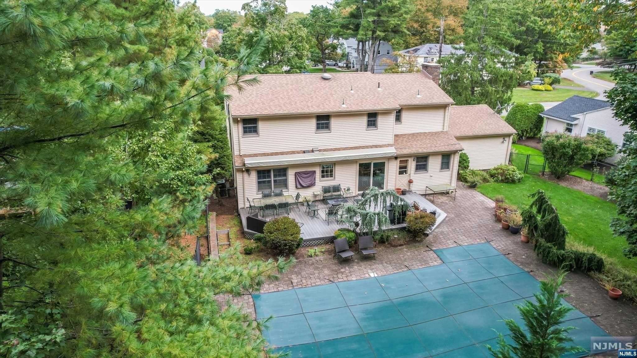 90 Guy Street