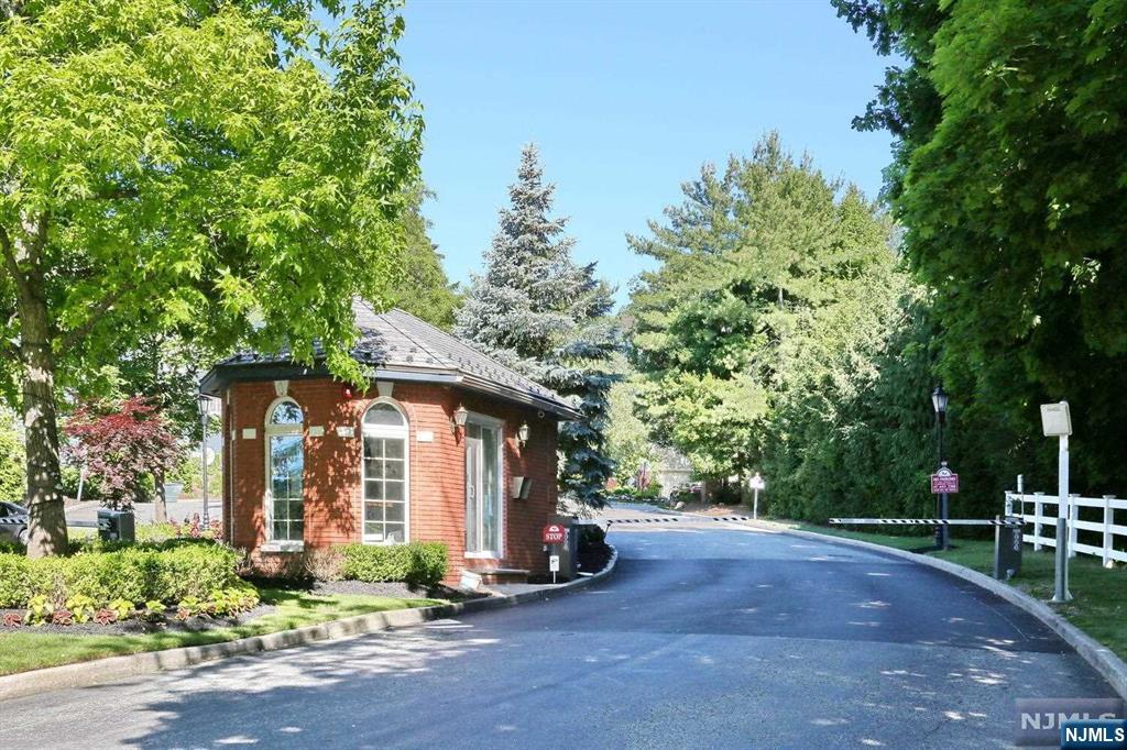 354 Cambridge Drive