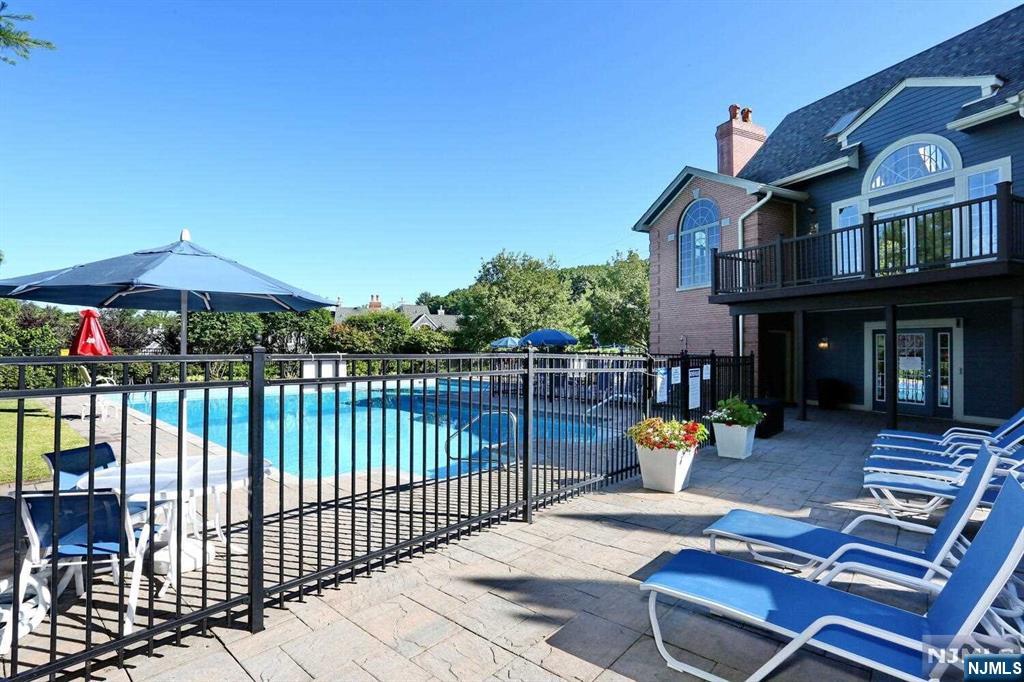 354 Cambridge Drive