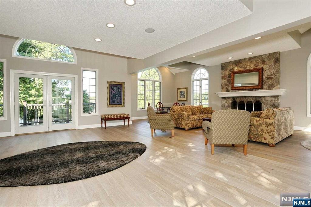 354 Cambridge Drive