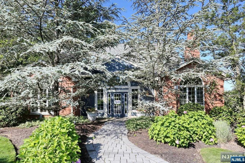 354 Cambridge Drive