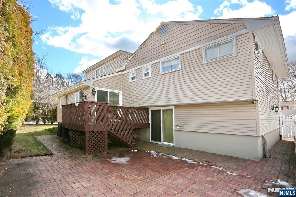 714 Village Road