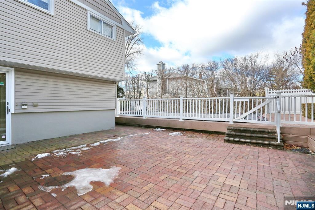 714 Village Road