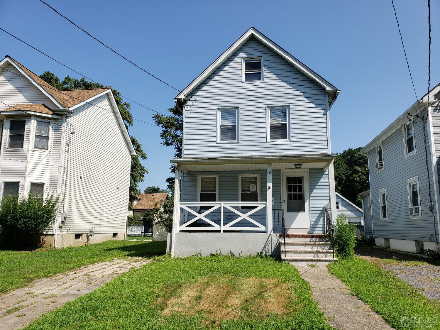 810 Center Street
