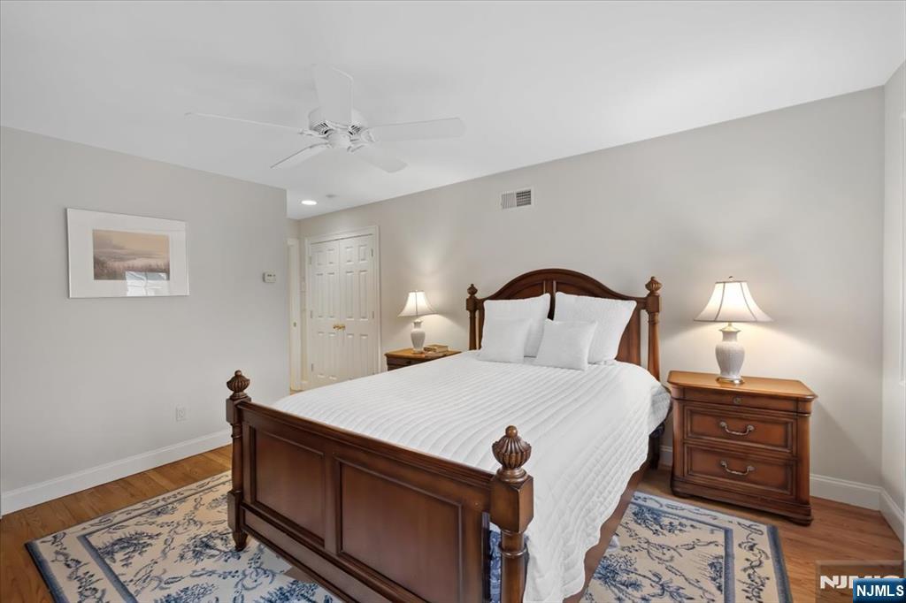 3 Kensington Court