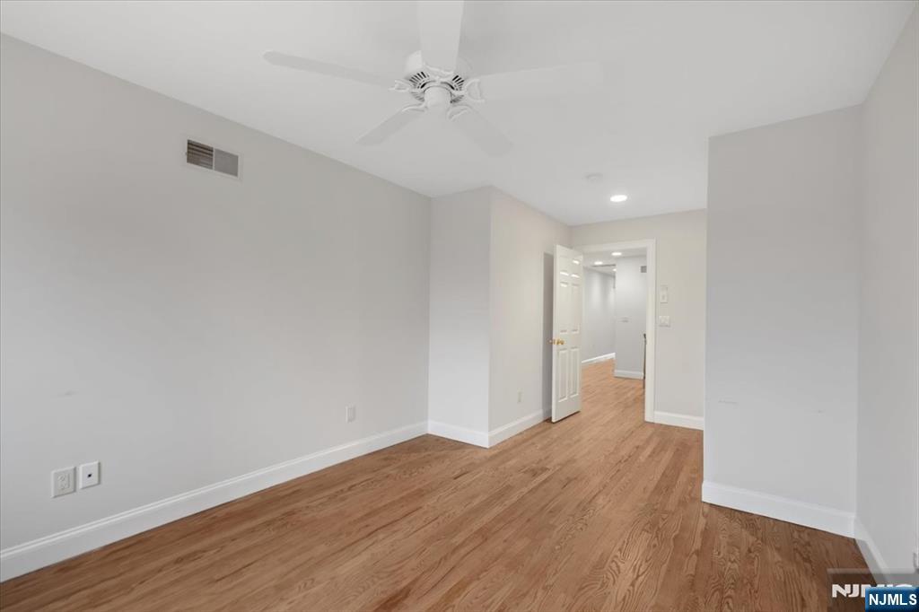 3 Kensington Court