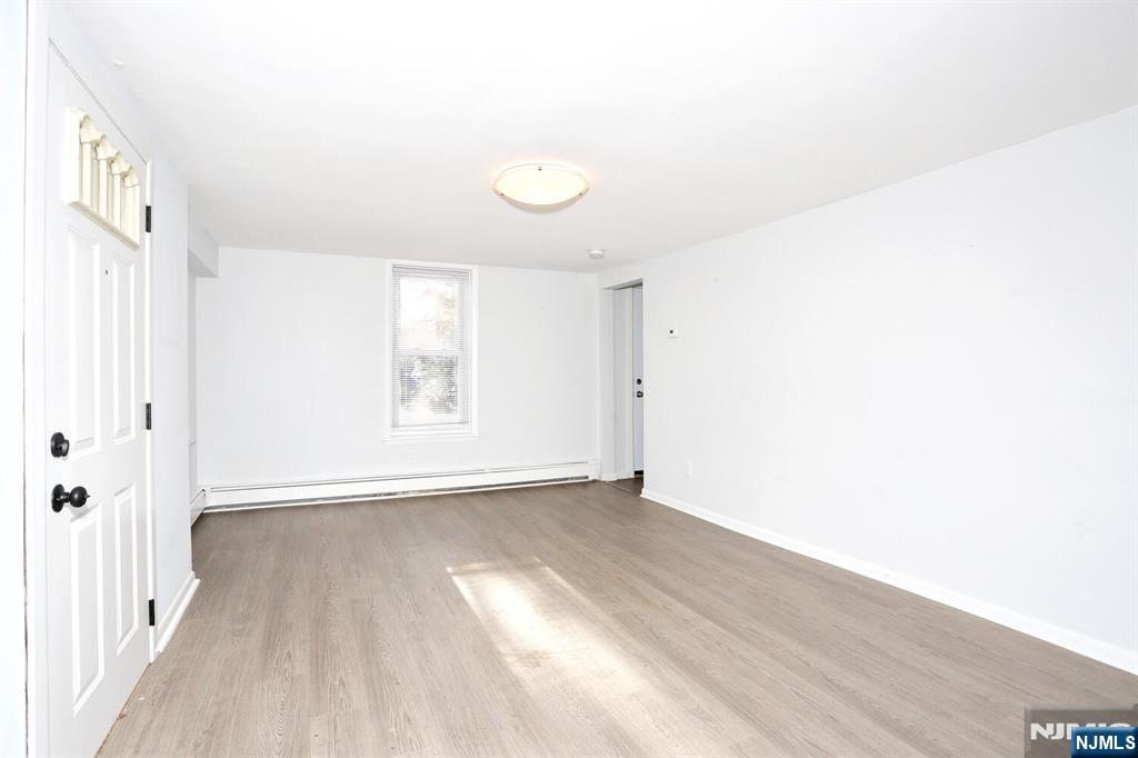 109 Brakeshoe Place