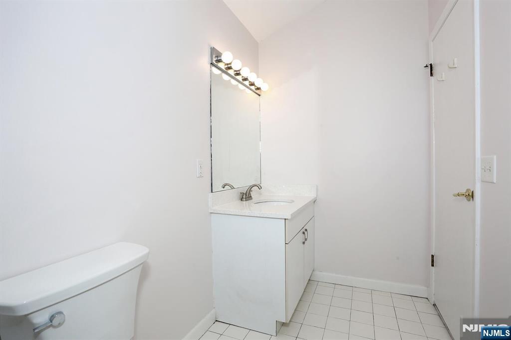 133 Center Street G7