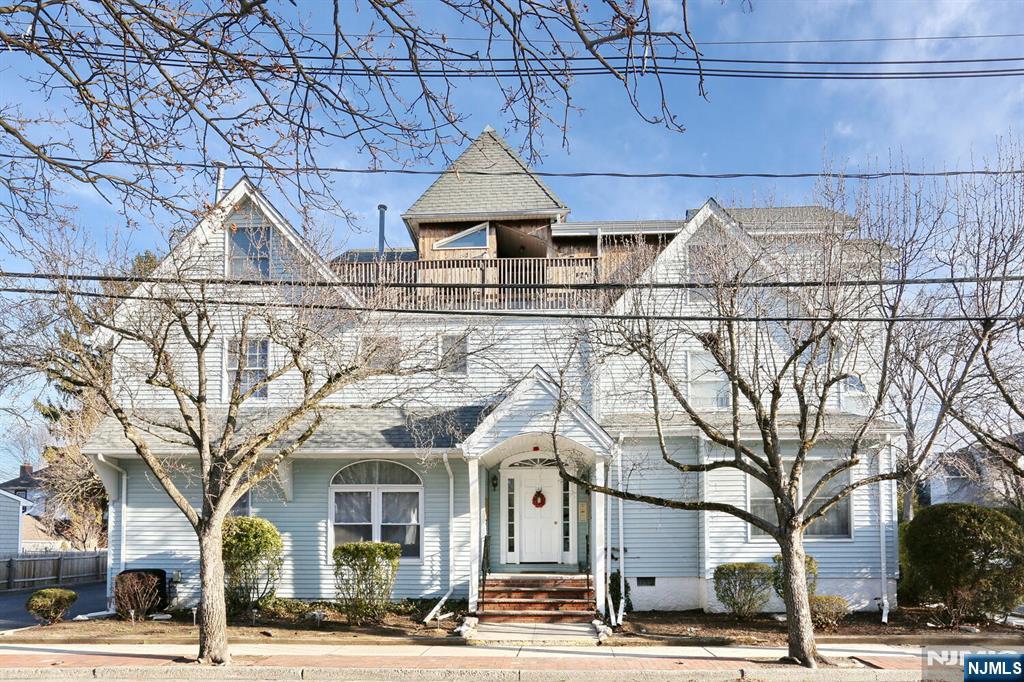 133 Center Street G7