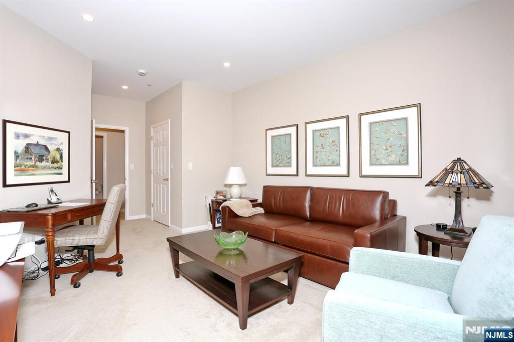 100 Ridgewood Road 105