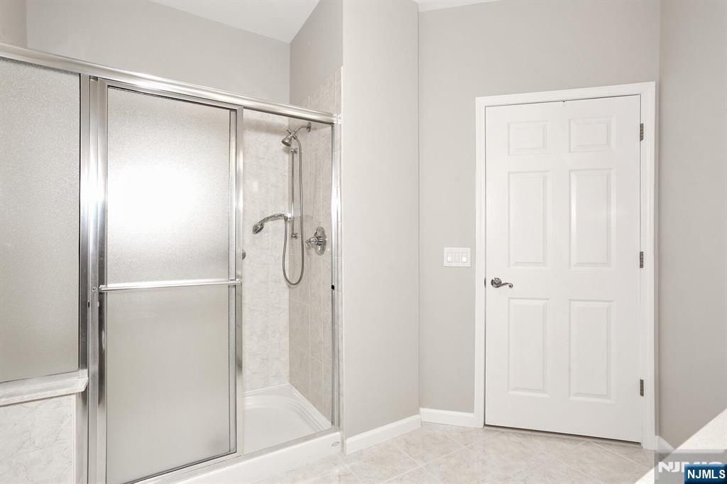 100 Ridgewood Road 105