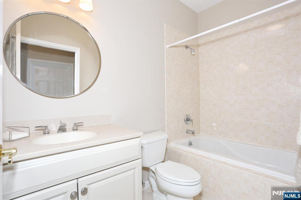 100 Ridgewood Road 105