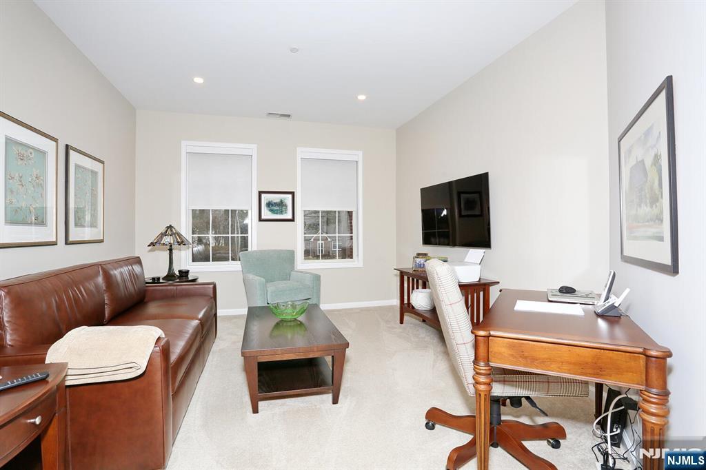 100 Ridgewood Road 105