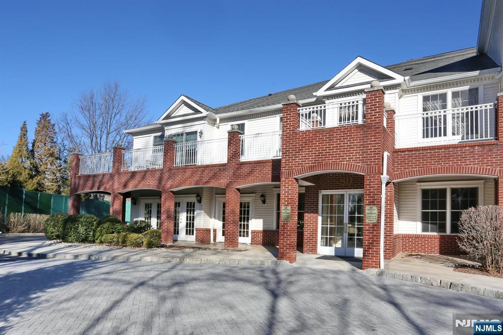 100 Ridgewood Road 105