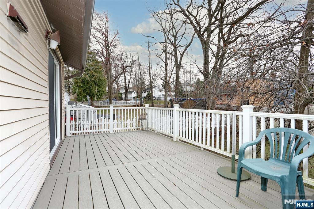 213 Lincoln Boulevard