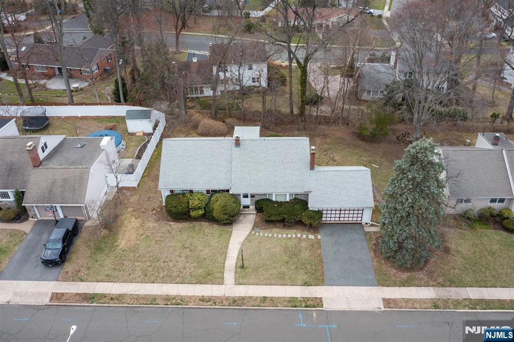63 Congress Road