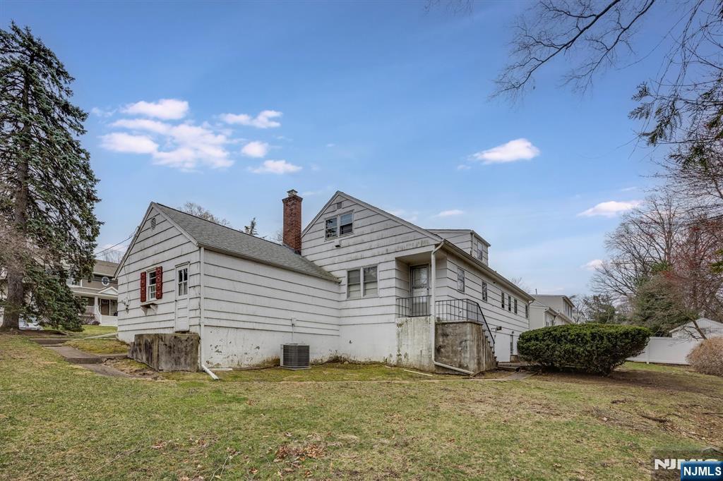 63 Congress Road