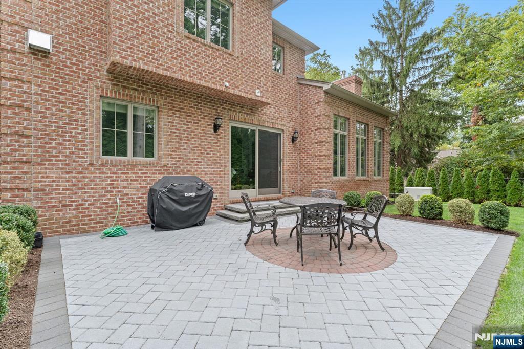 21 Glenwood Road