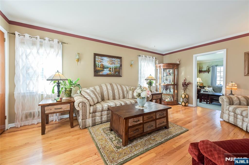 94 Hillcrest Drive