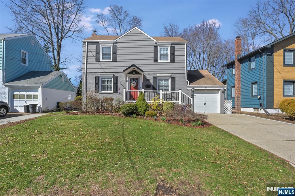 94 Hillcrest Drive