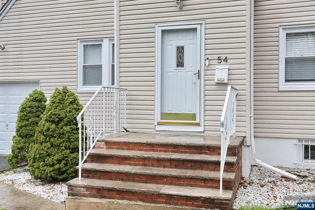54 New York Avenue