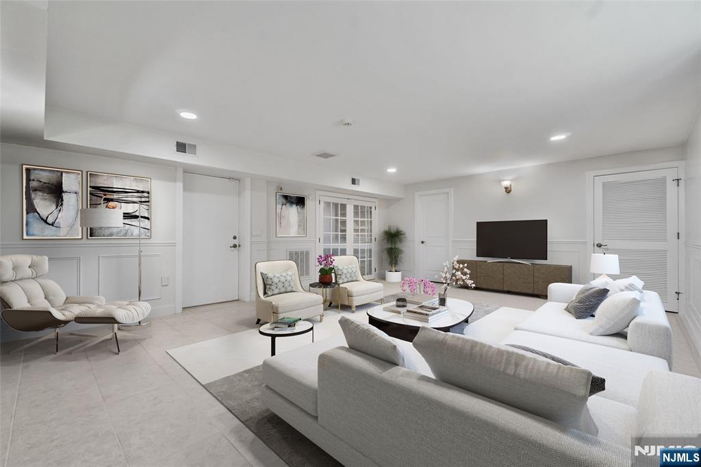 55 Anderson Avenue