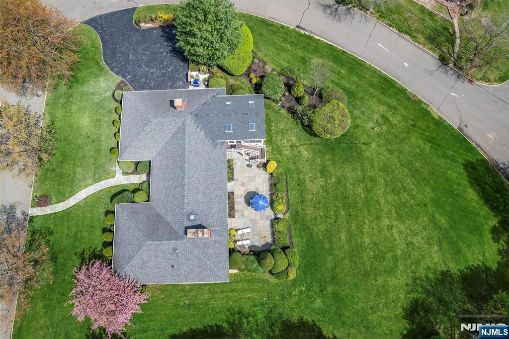 798 East Drive