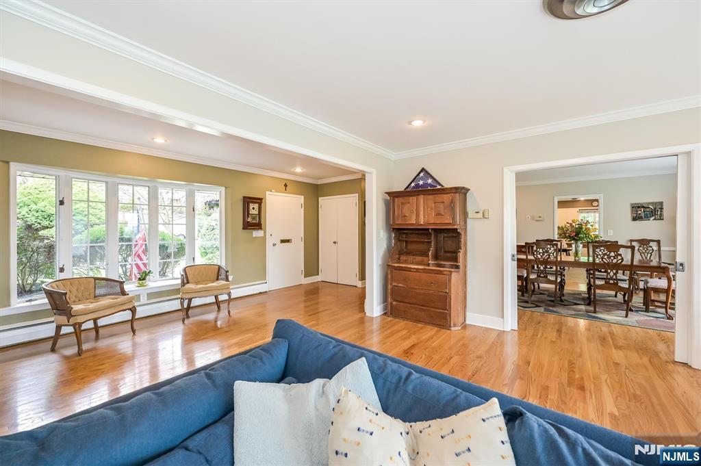 798 East Drive