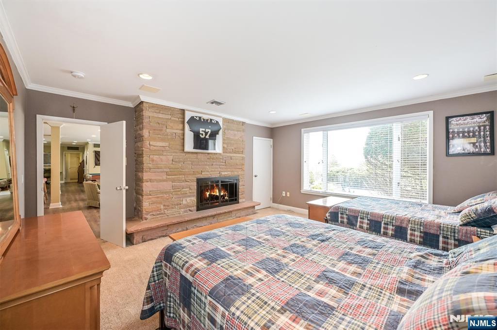 798 East Drive
