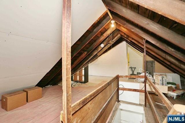 15 Maple Street 2