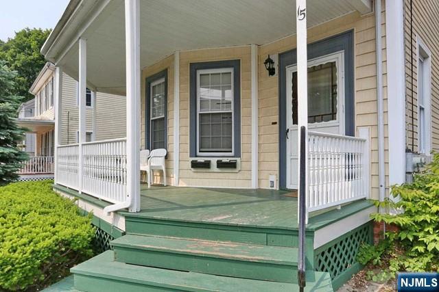 15 Maple Street 2