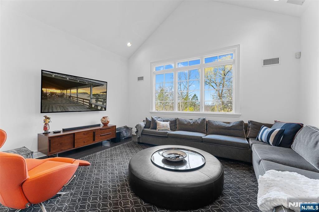 35 Mayflower Drive